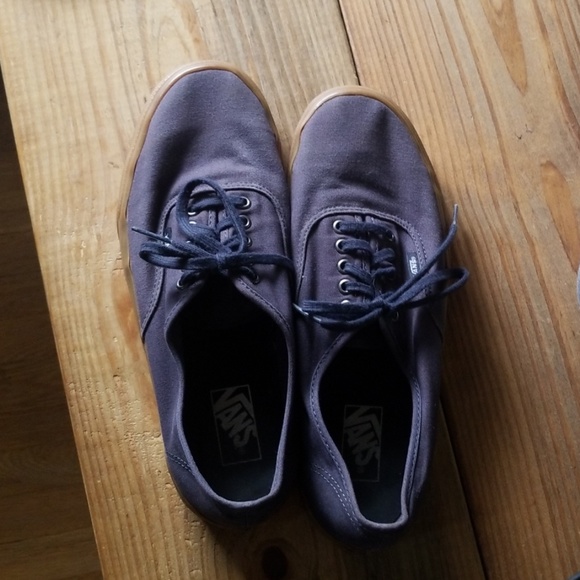 vans authentic navy gum